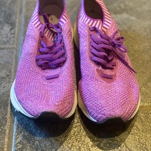 New Balance- women’s sneakers